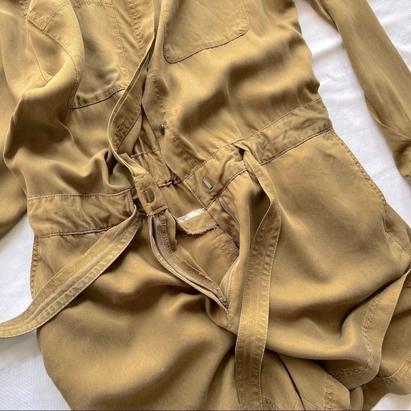 Banana Republic Utility Romper Long Sleeved in Olive Green Size 10 - Picture 8 of 16
